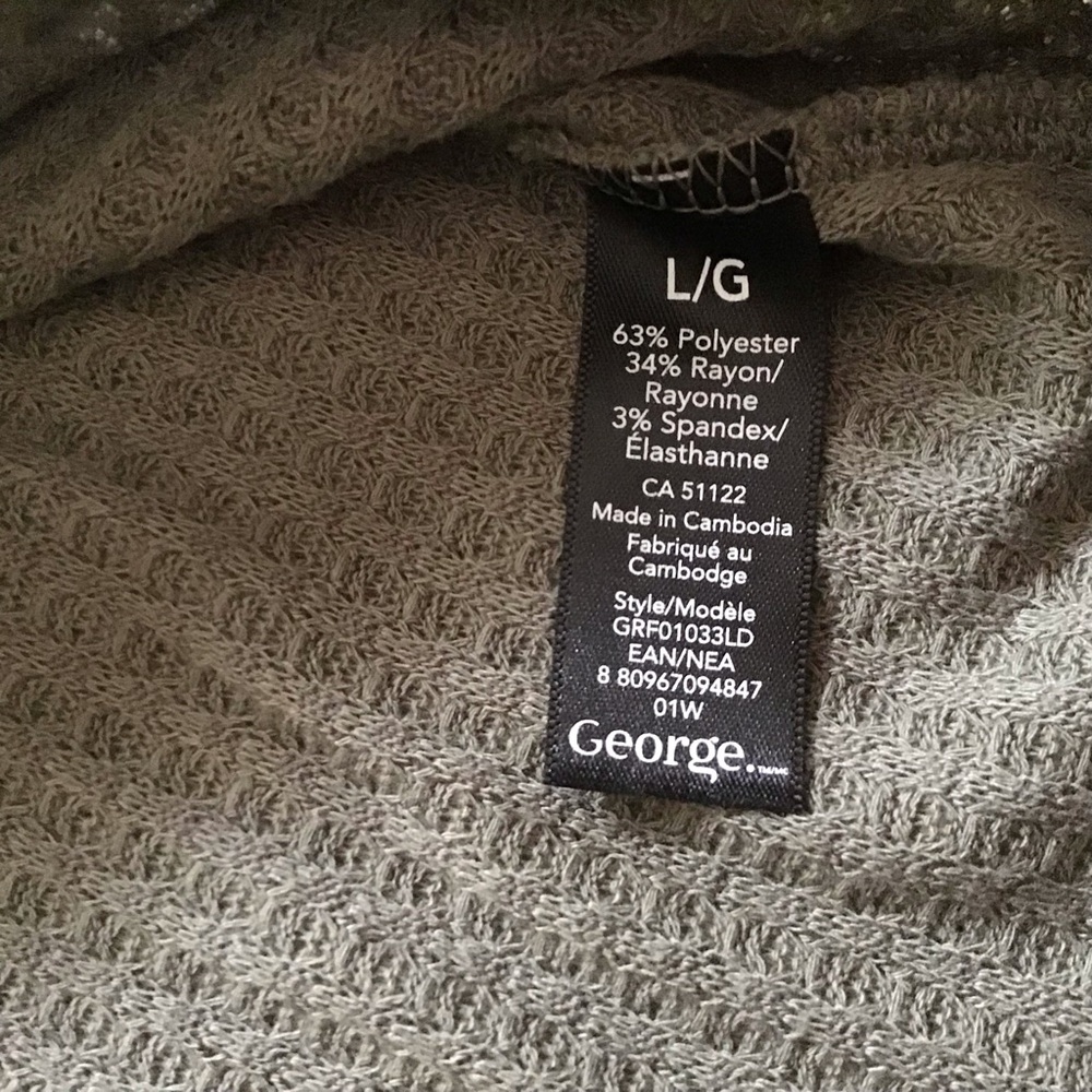 💥3/$10 Pullover Sweater - Picture 7 of 7